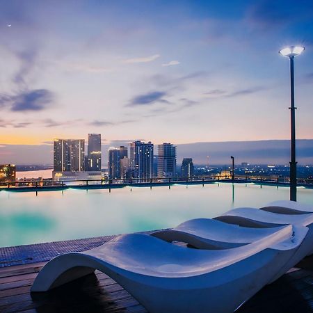 Hotel Serviced Condo Unique Infinity Pool With Mekong River View Phnom Penh Dış mekan fotoğraf