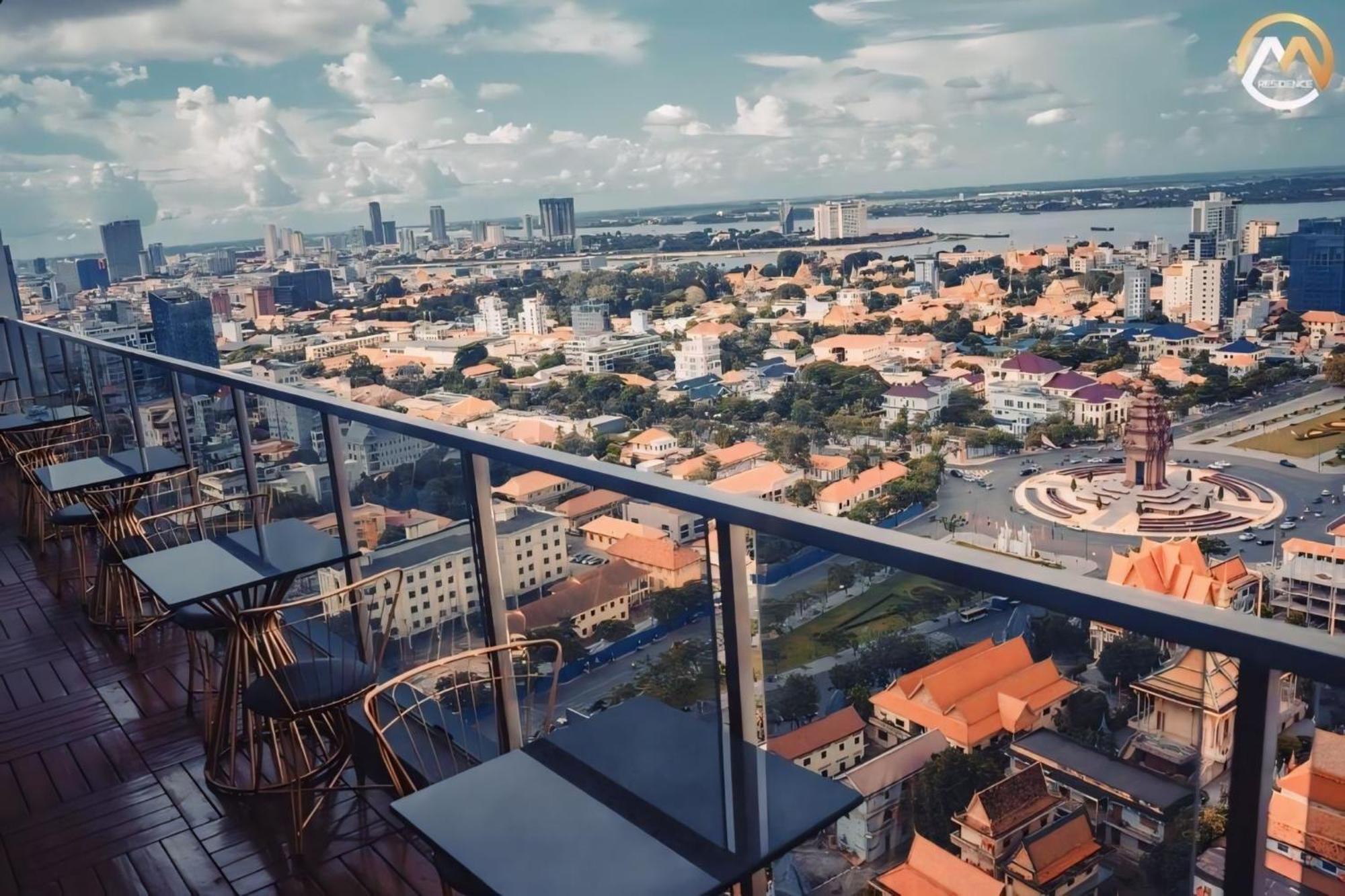 Hotel Serviced Condo Unique Infinity Pool With Mekong River View Phnom Penh Dış mekan fotoğraf