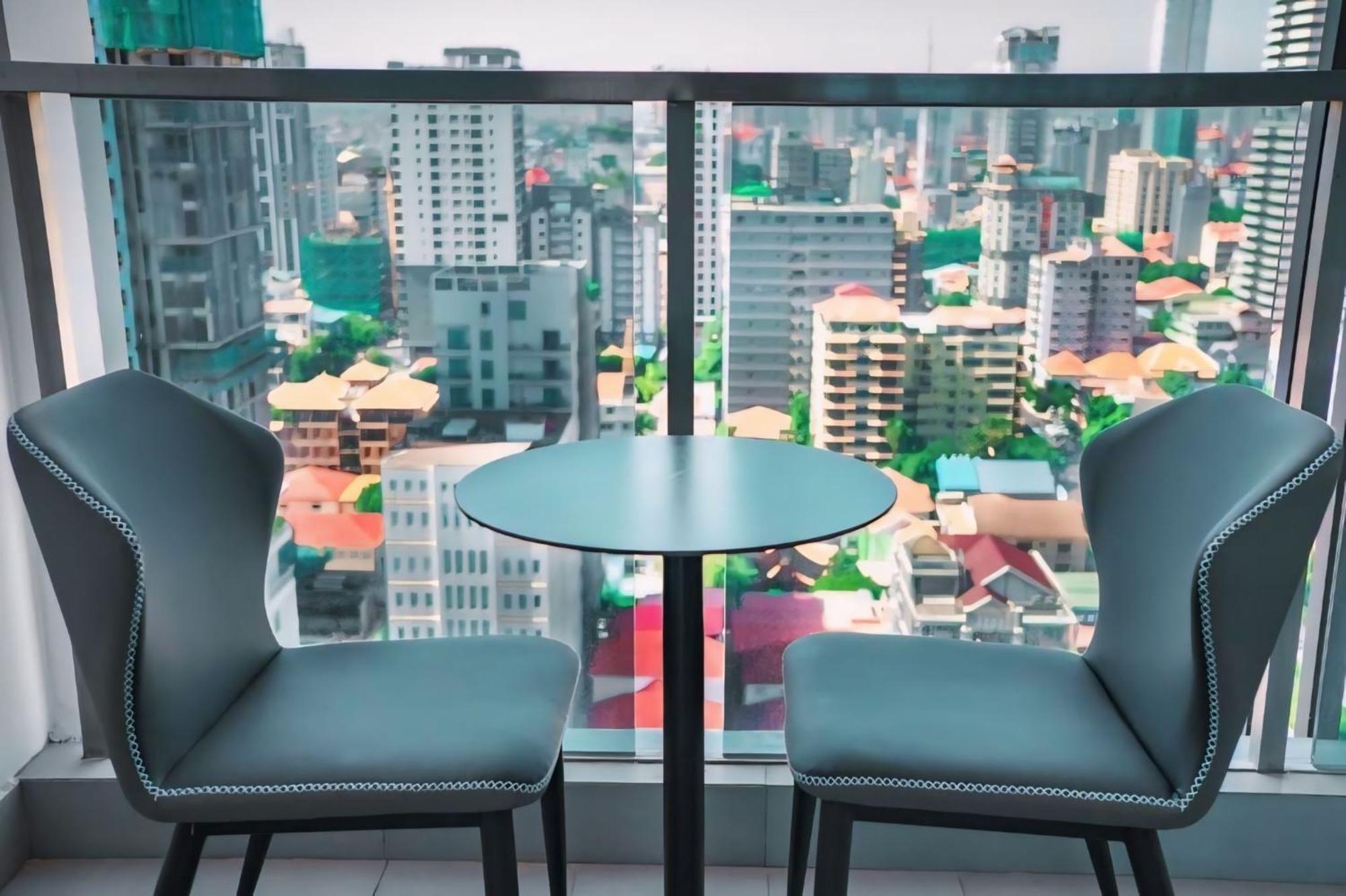 Hotel Serviced Condo Unique Infinity Pool With Mekong River View Phnom Penh Dış mekan fotoğraf